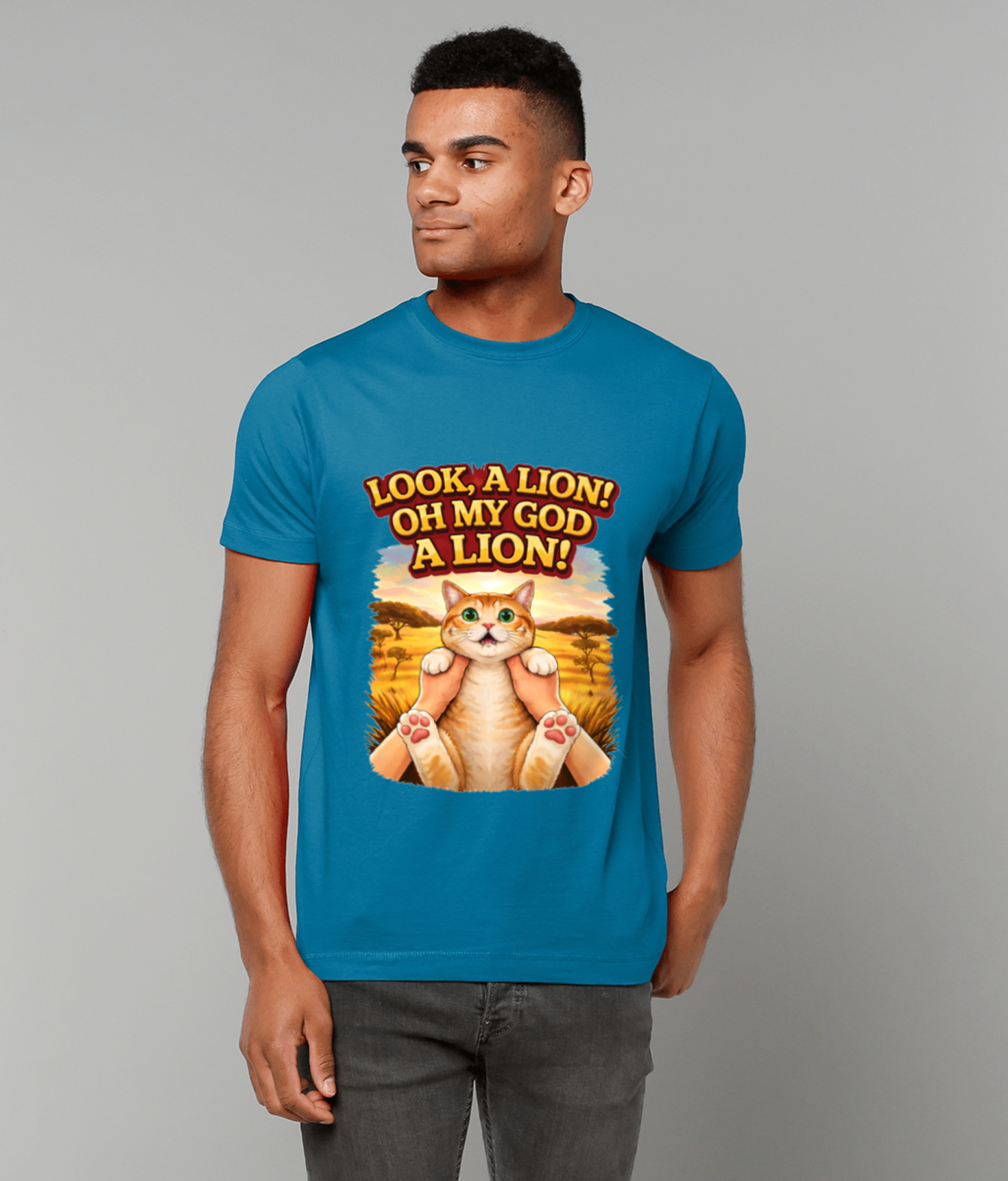 Funny Cat T Shirt Look A Lion Oh My God A Lion | Cat Lover Gift | Pet Owner Tee